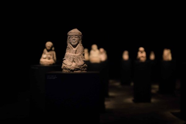 How Are AI-Powered Tools Revolutionizing Talent Acquisition and HR Management?